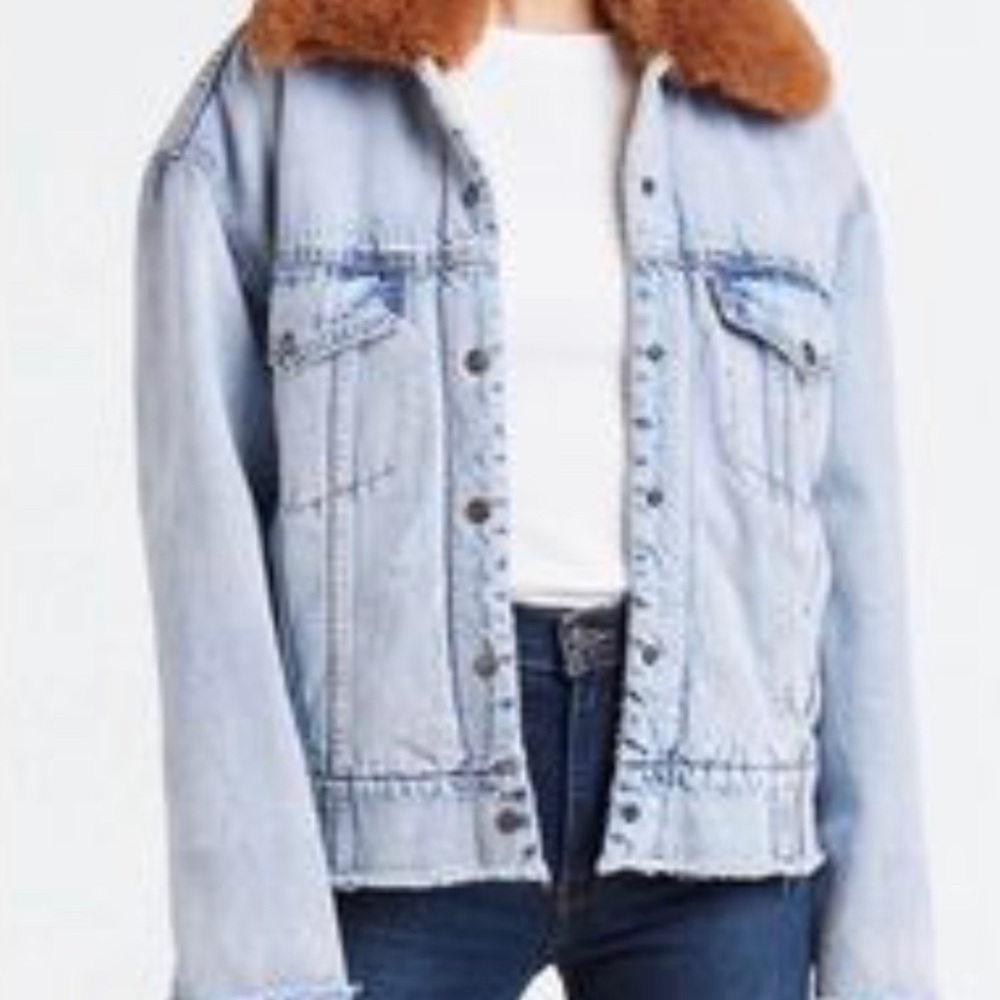 Levi's Premium Oversized Trucker Jacket XS RARE!